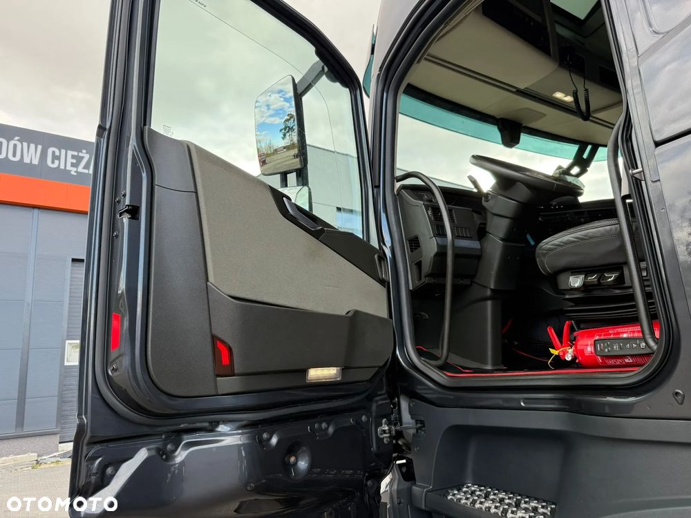 Volvo FH 500 I-SAVE/PODUSZKA P+T/SKÓRY/NAVI/FULL LED/ON 1320 L - 24