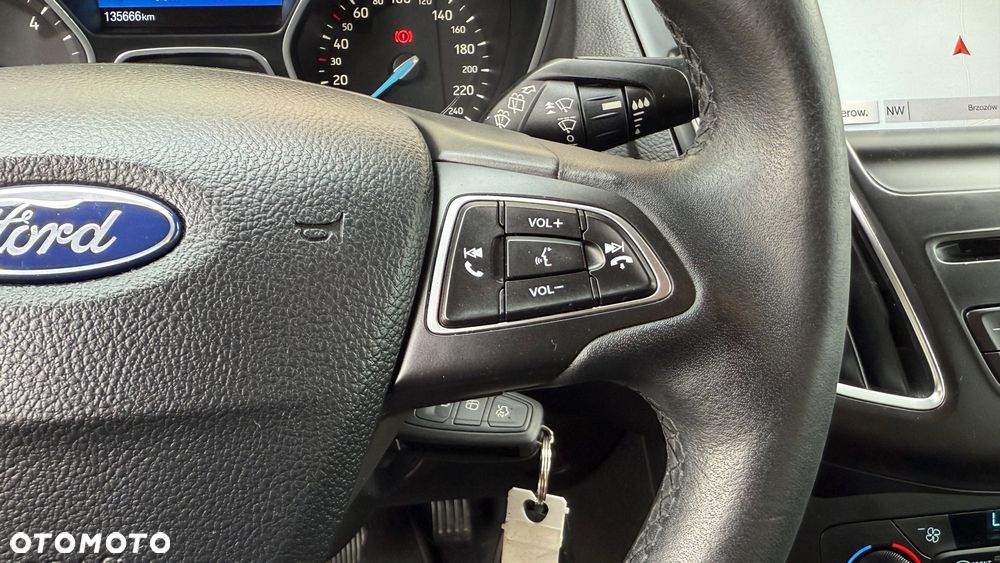 Ford Focus - 32