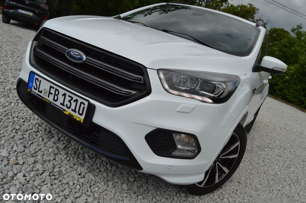 Ford Kuga 1.5 EcoBoost 2x4 ST-Line - 38
