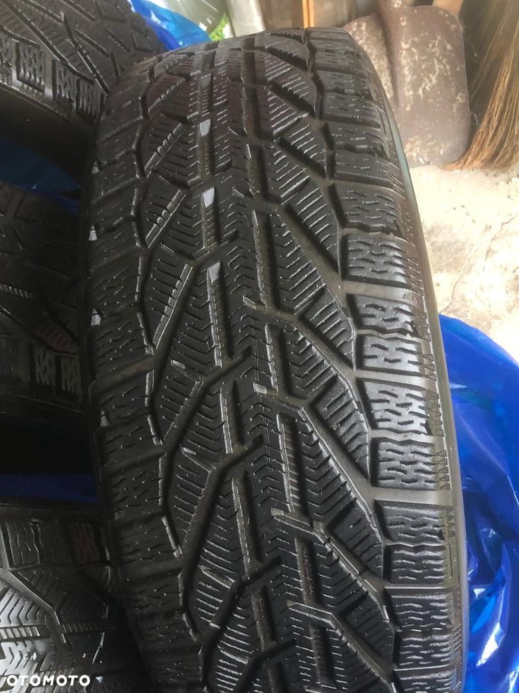 Kormoran zimowe 235/55 R19 komplet - 1