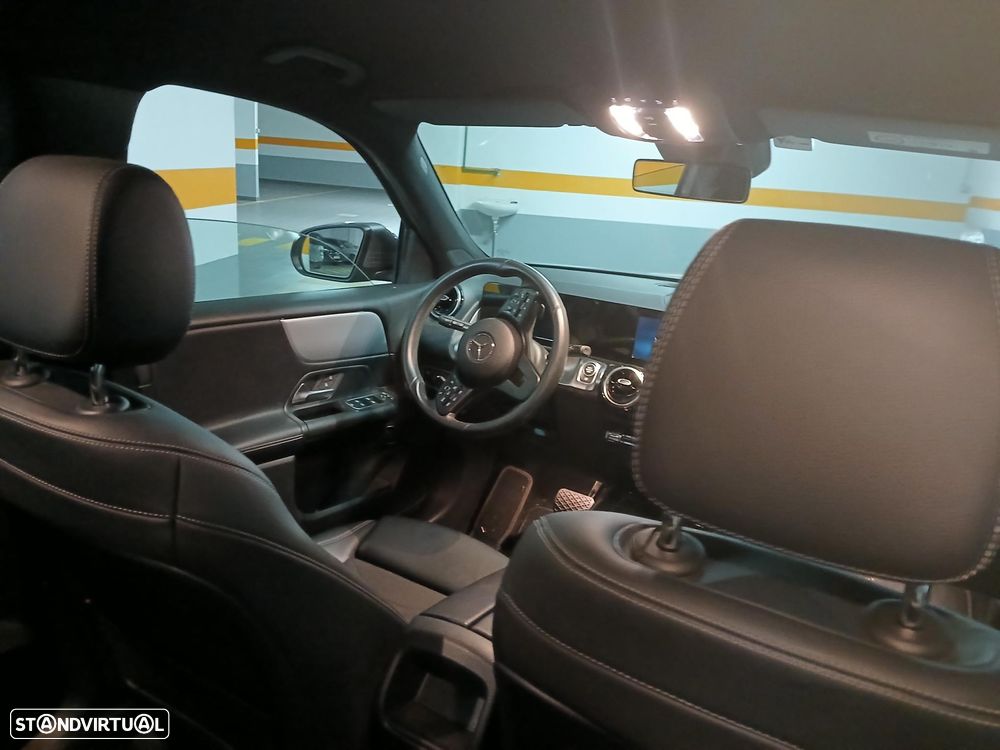 Mercedes-Benz GLB 180 - 7