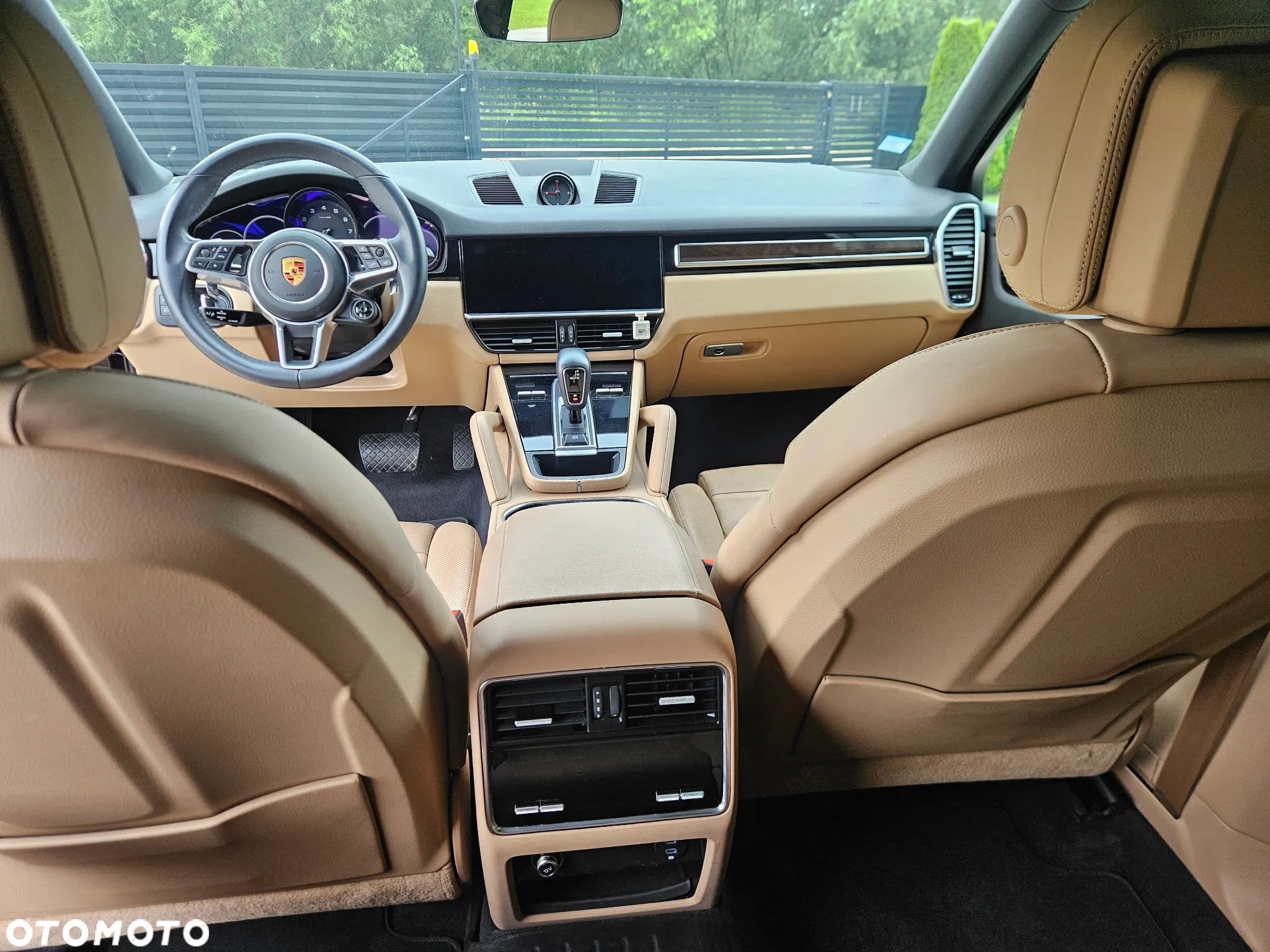 Porsche Cayenne Coupe Platinum Edition - 14