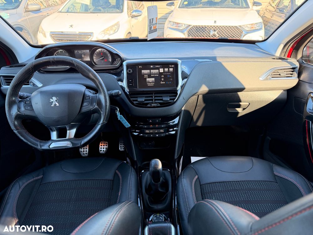 Peugeot 2008 1.2 PureTech Turbo GT-Line - 4