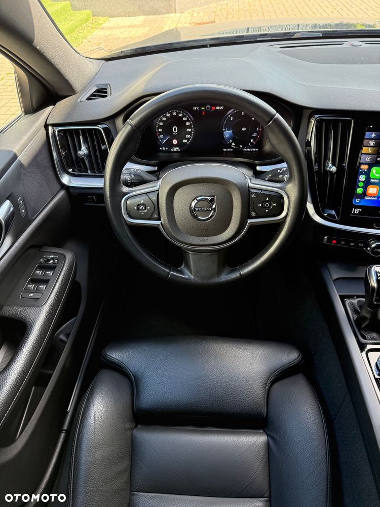 Volvo V60 D3 Momentum Core - 26