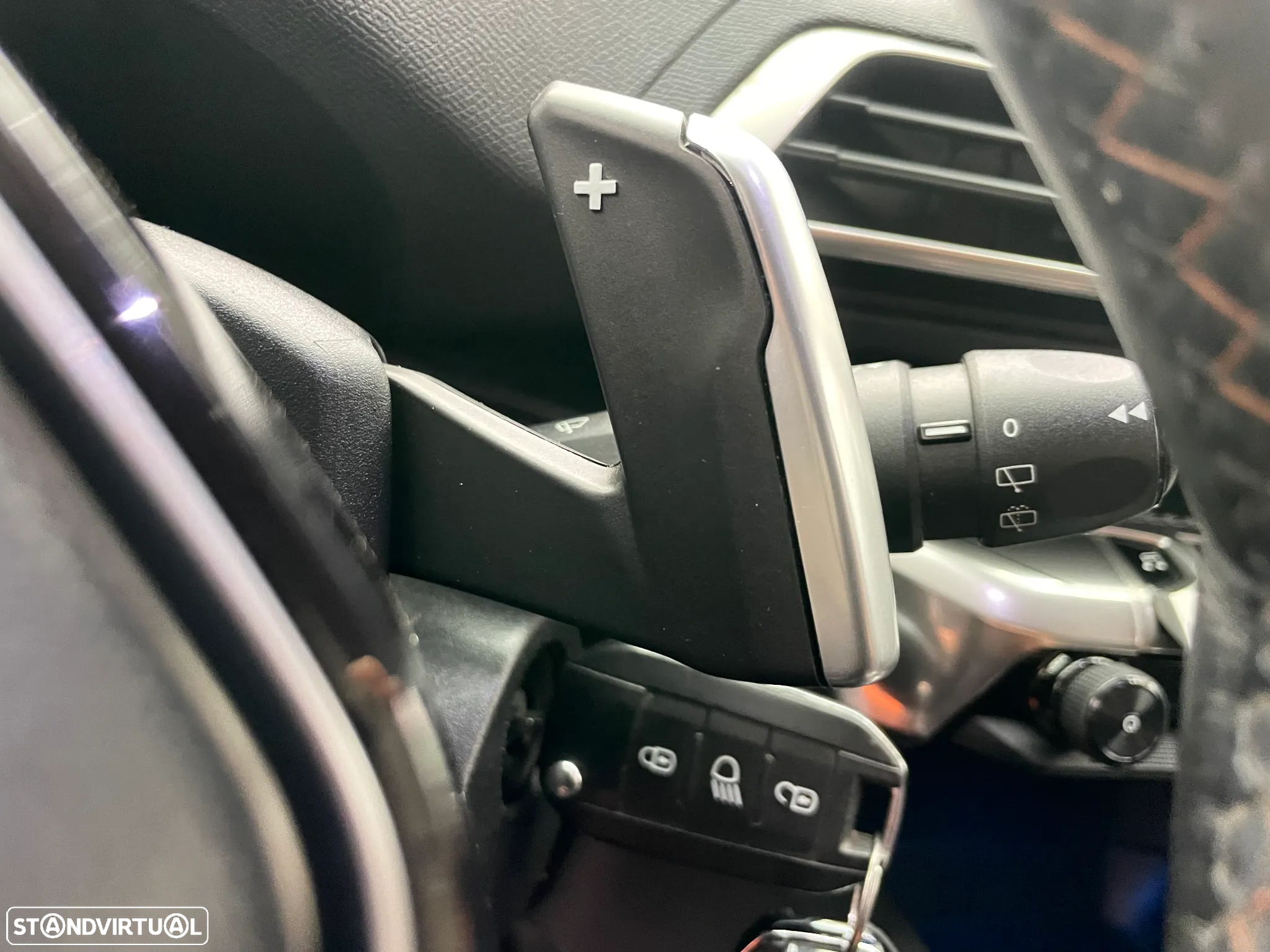 Peugeot 5008 1.6 BlueHDi Style EAT6 - 22