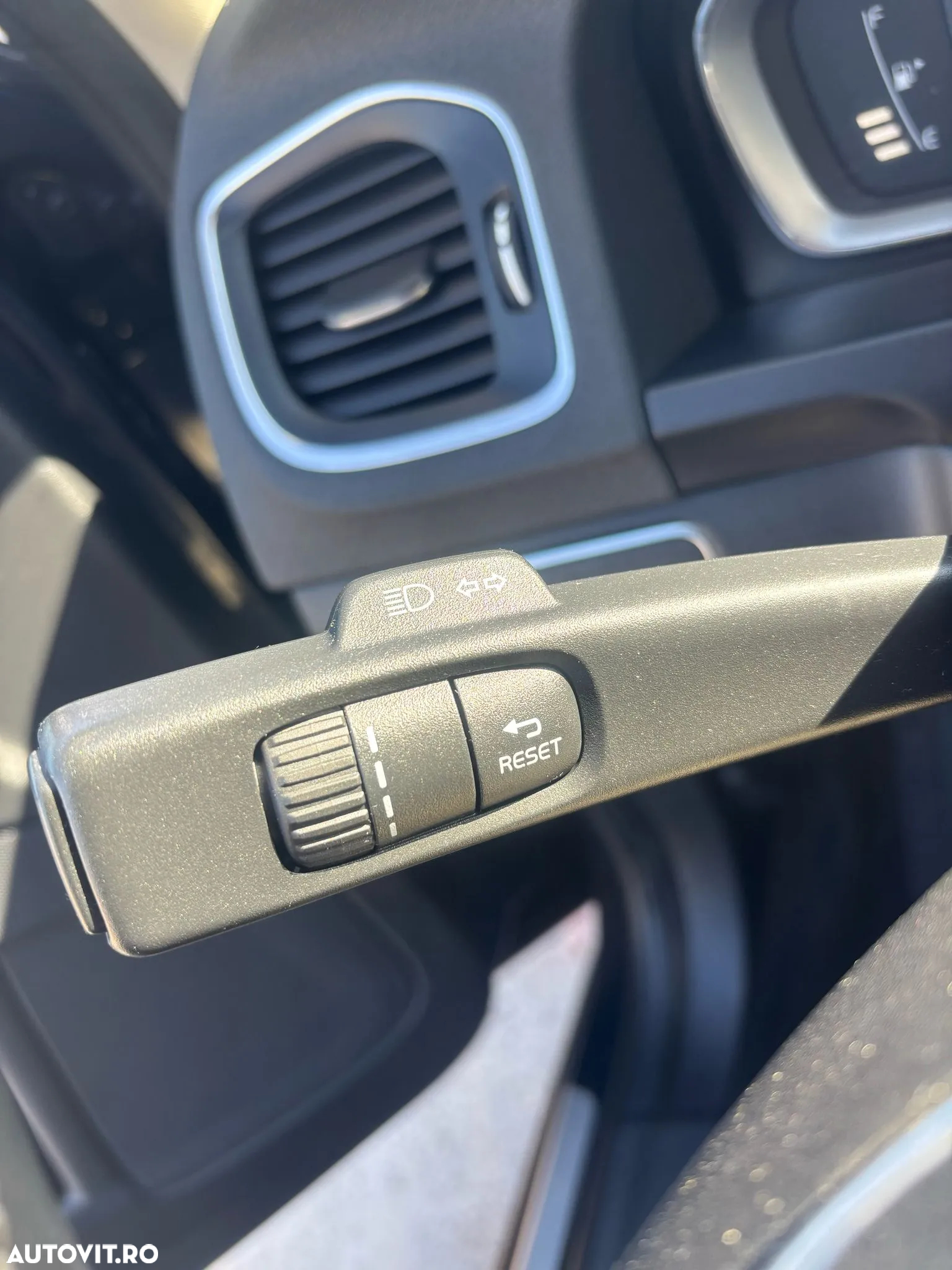 Volvo V60 D6 Plug-In-Hybrid AWD Geartronic Summum - 12