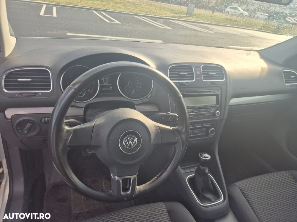 Volkswagen Golf 1.6 TDI DPF BlueMotion - 20