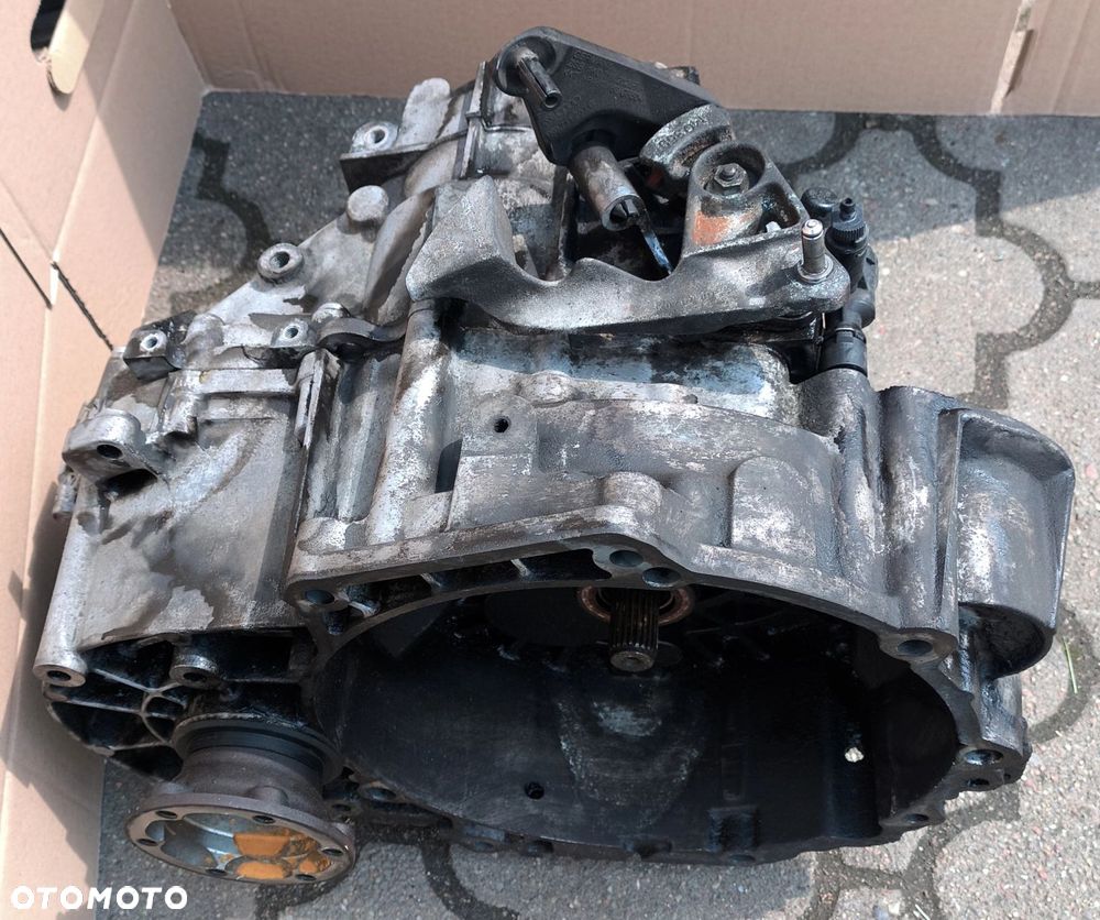 . Passat B6 skrzynia biegów 2,0TDI 170KM stan bdb Touran Golf Volkswagen.