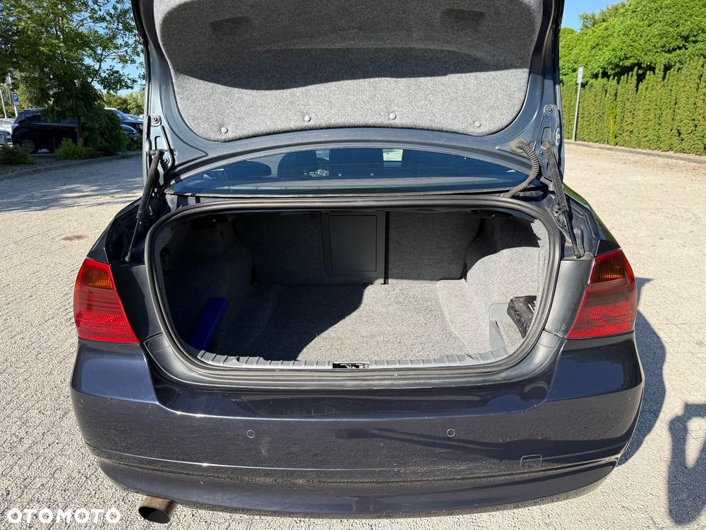 BMW Seria 3 - 12