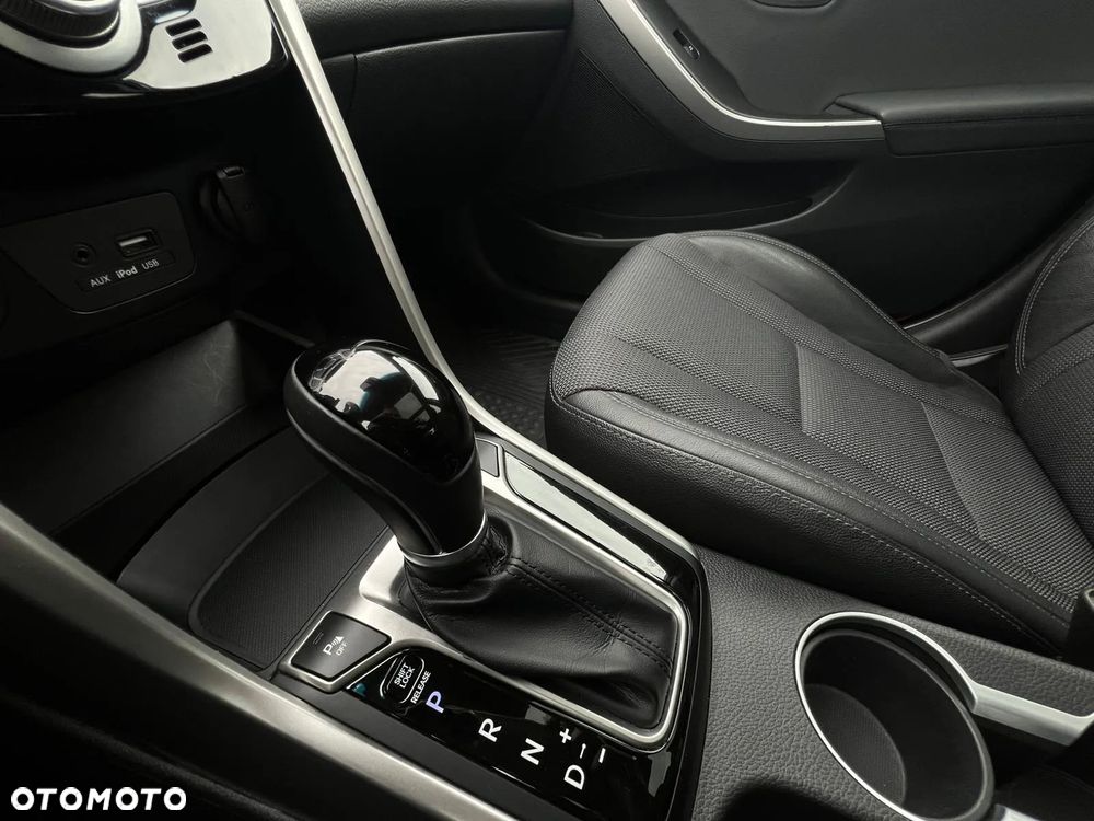 Hyundai i30 1.6 GDI Premium - 23