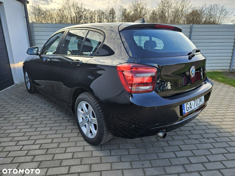 BMW Seria 1 116i Sport Line - 2