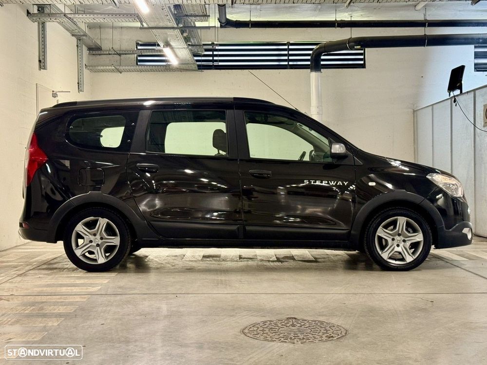 Dacia Lodgy 1.5 Blue dCi Stepway 7L - 7
