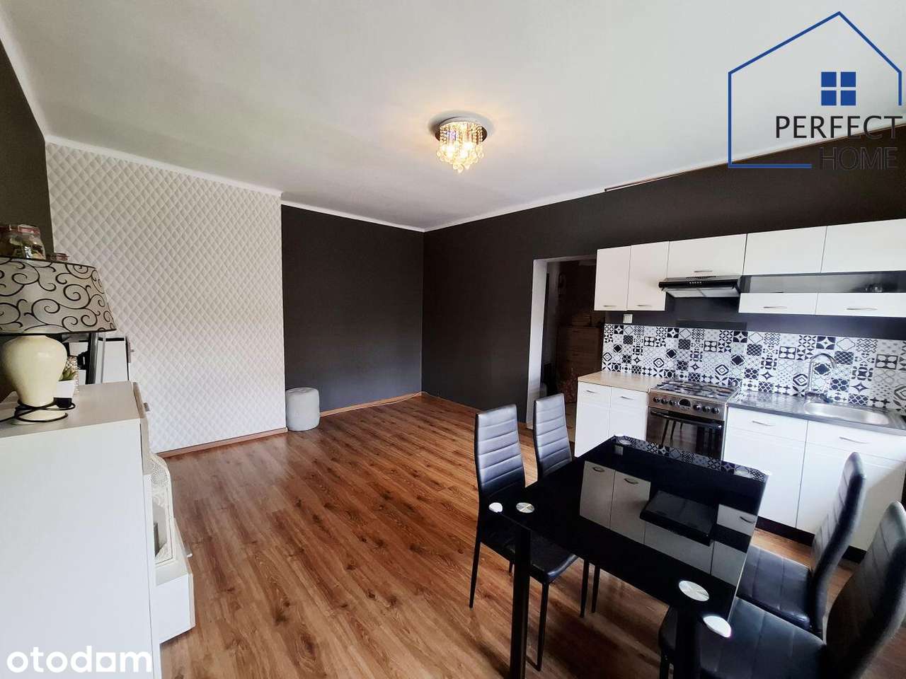 Zadbane Mieszkanie z niskim czynszem , 2 Pokoje , Wysoki Parter