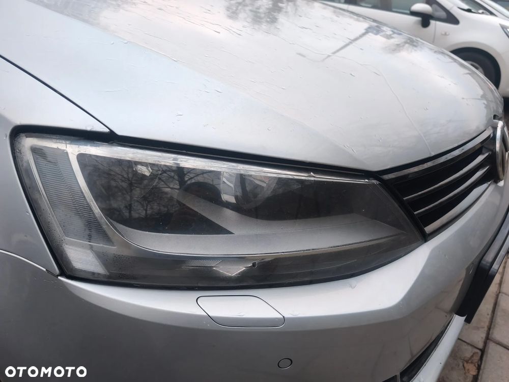 Volkswagen Jetta 1.6 TDI DPF Trendline - 16