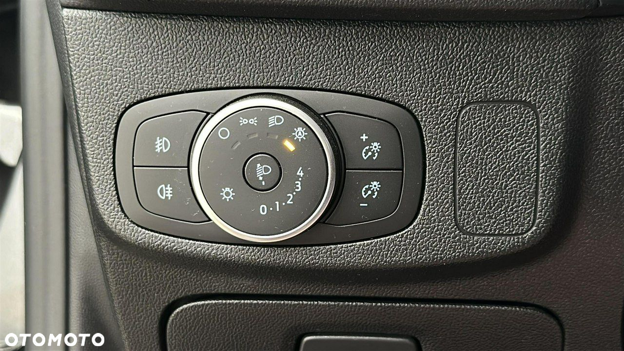 Ford Focus 1.0 EcoBoost Trend Edition - 27