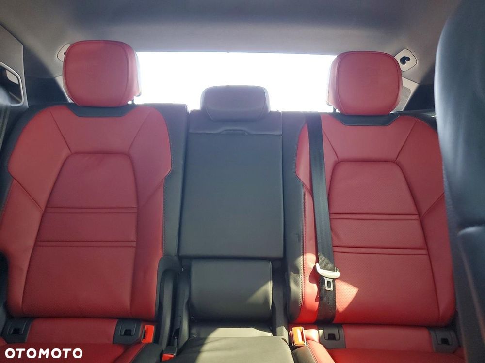 Porsche Cayenne Standard - 9