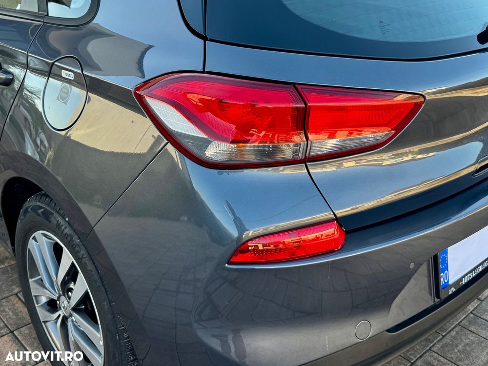 Hyundai i30 1.6 CRDI DCT Passion Plus - 13