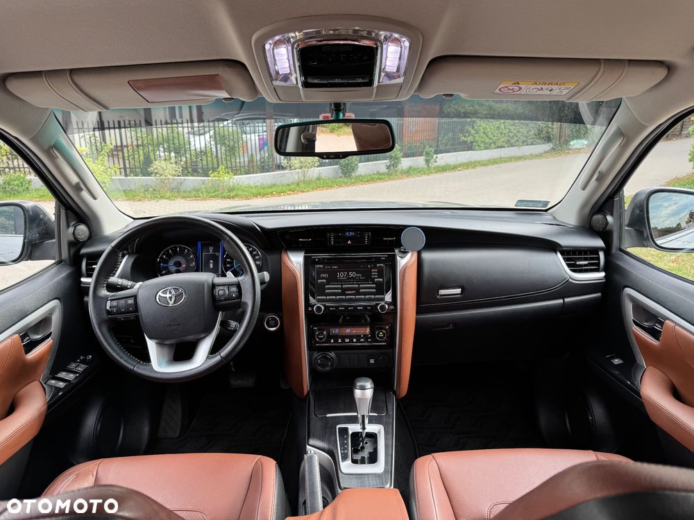 Toyota Fortuner - 33