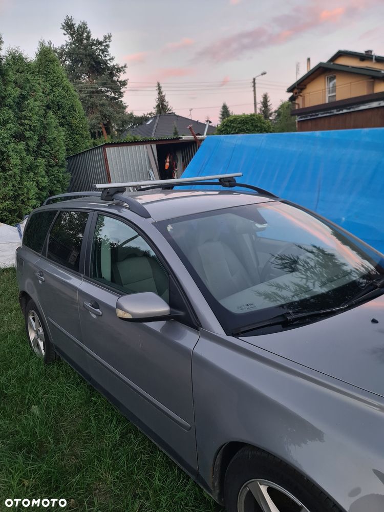 Volvo V50 - 1
