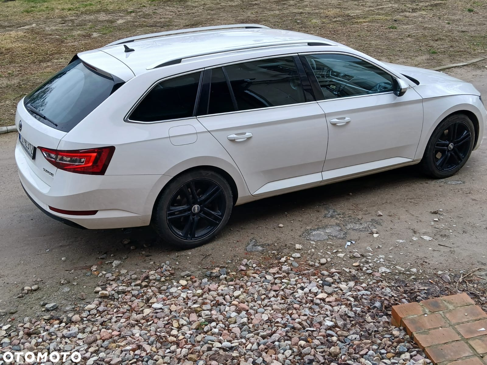 Skoda Superb Combi 2.0 TDI DSG Style - 4