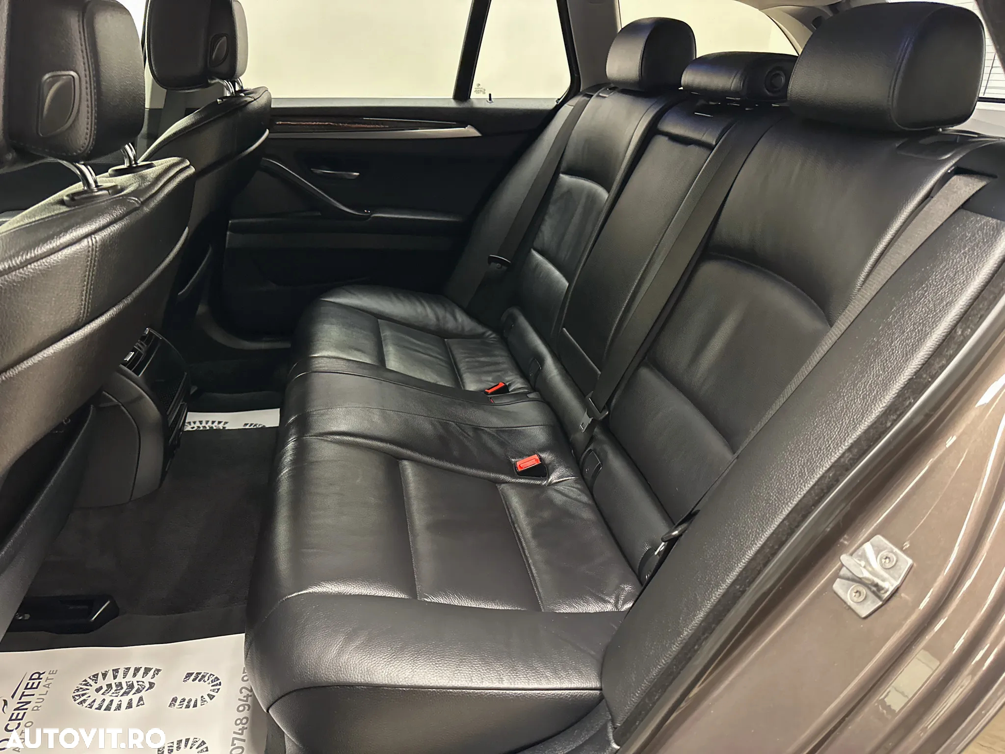 BMW Seria 5 520d Touring - 18