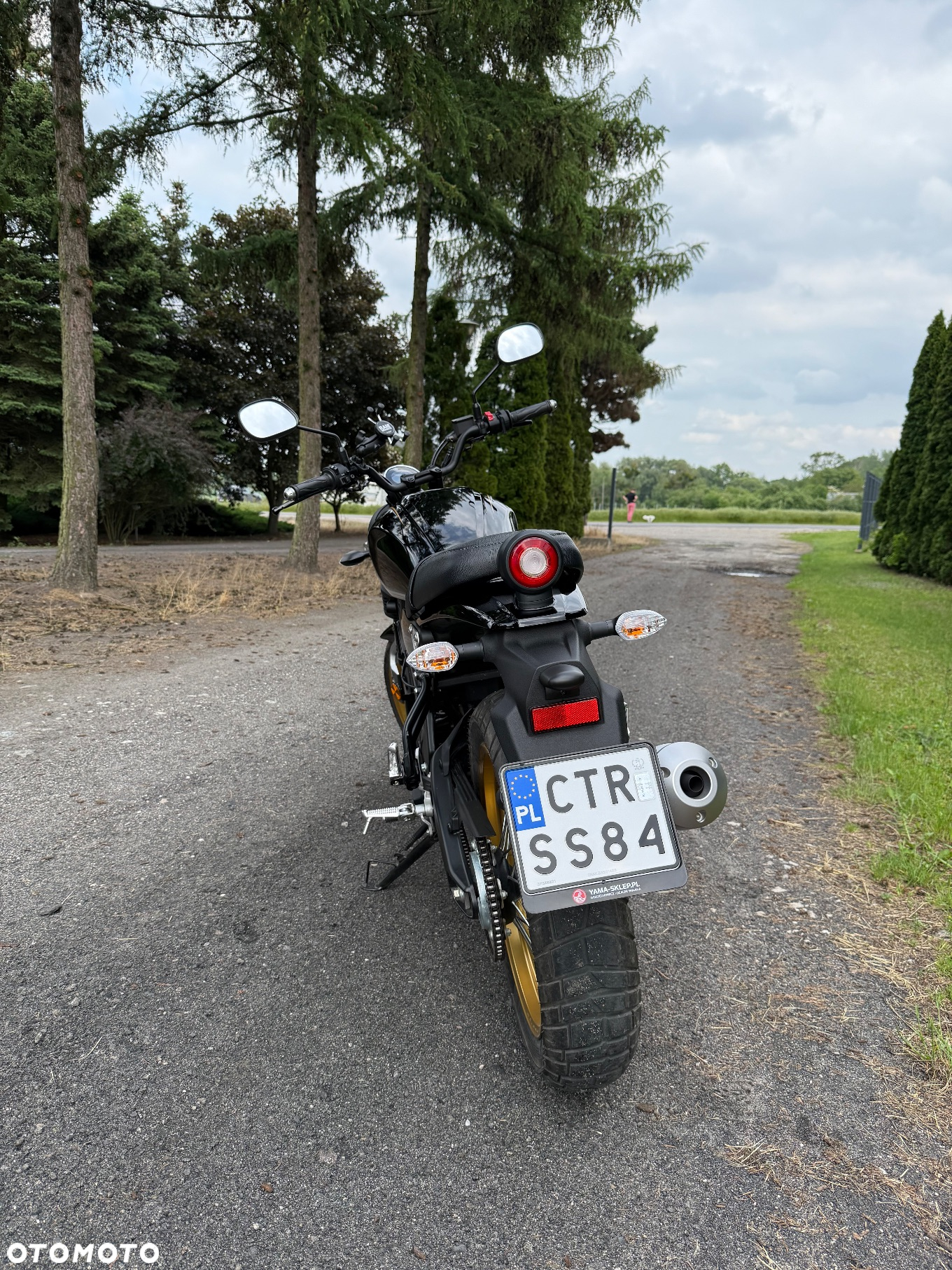 Yamaha XSR - 7