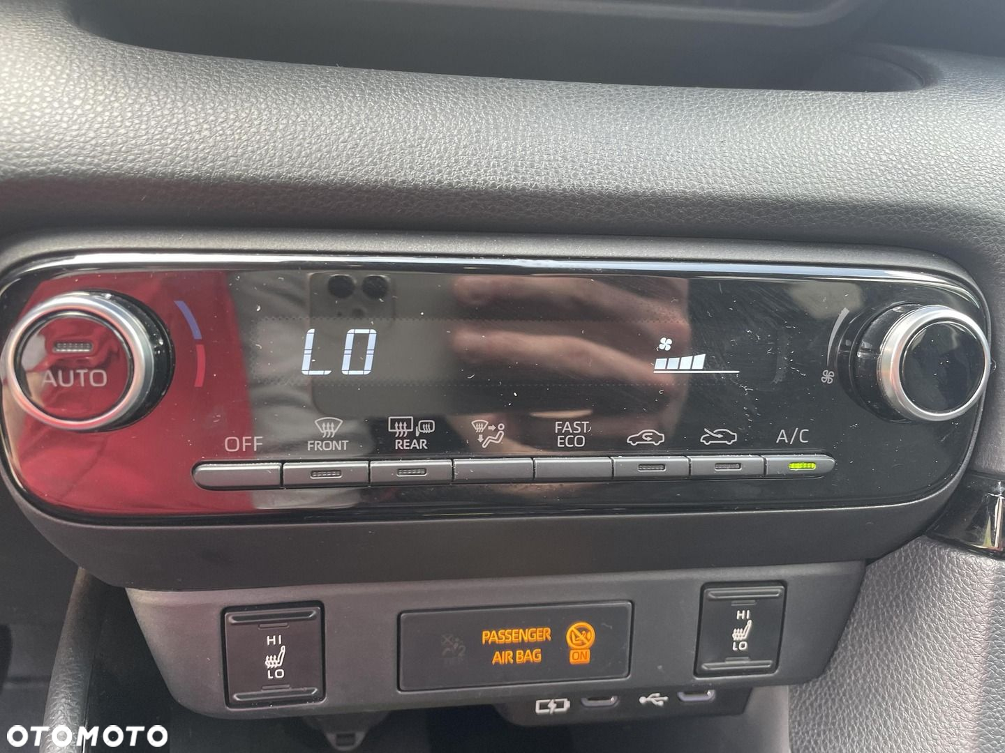 Toyota Yaris - 25