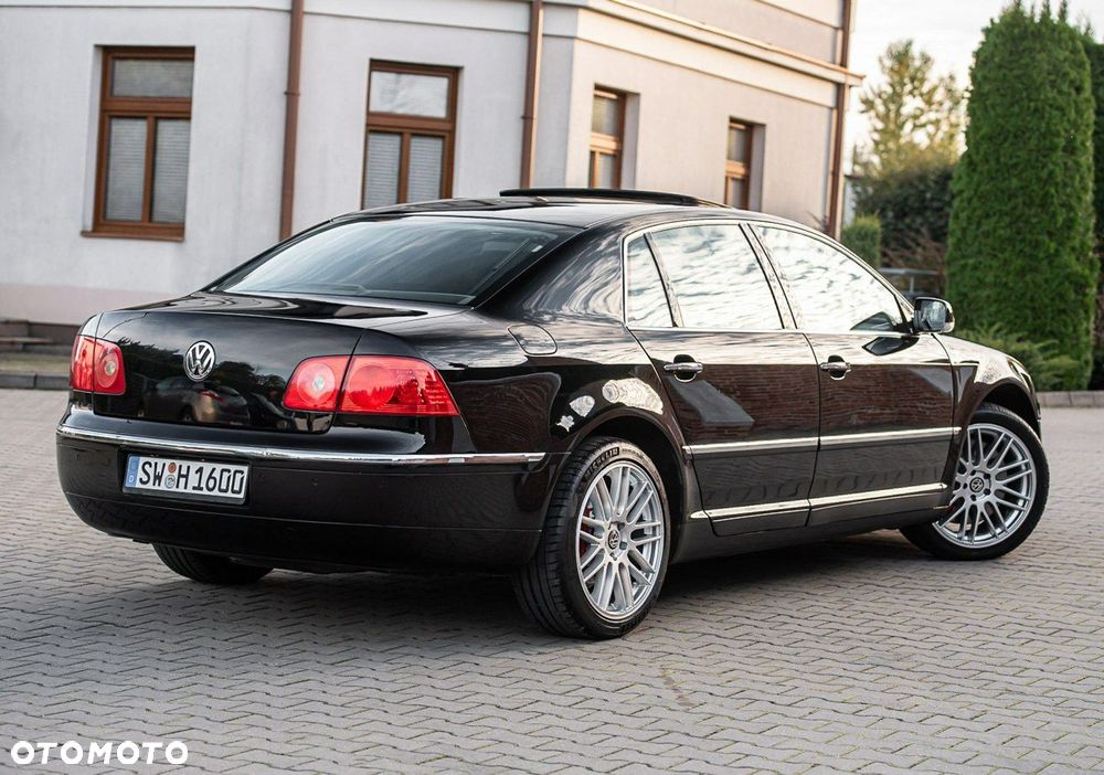 Volkswagen Phaeton - 17