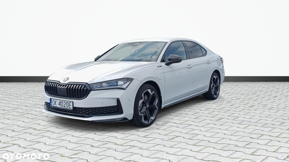 Skoda Superb 1.5 TSI Plug-in Hybrid Sportline DSG - 2
