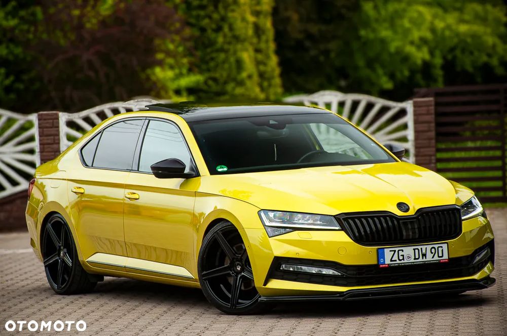 Skoda Superb 2.0 TDI DSG Sportline - 31
