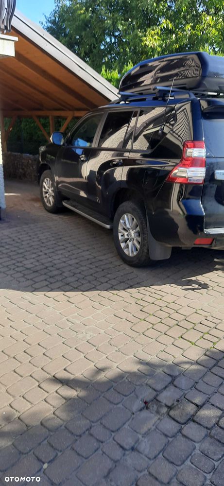 Toyota Land Cruiser - 1