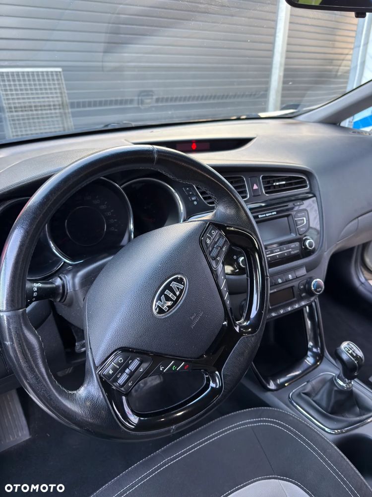 Kia Ceed 1.6 CRDi L - 8