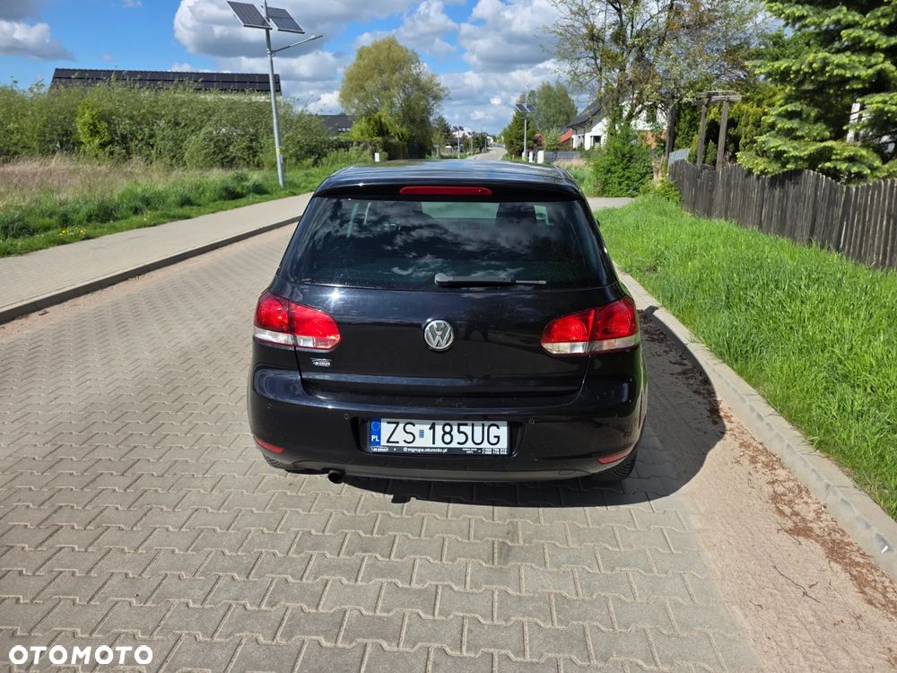 Volkswagen Golf 1.2 TSI Highline - 9