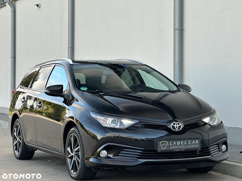Toyota Auris 1.2 Turbo Touring Sports Team Deutschland - 34