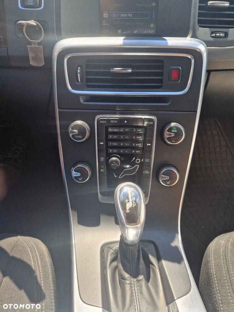 Volvo V60 - 13