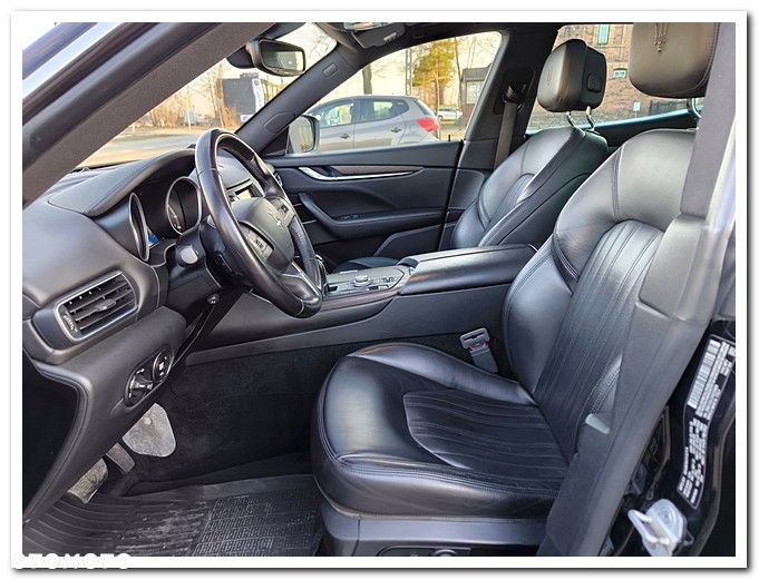 Maserati Levante Q4 Executive - 22