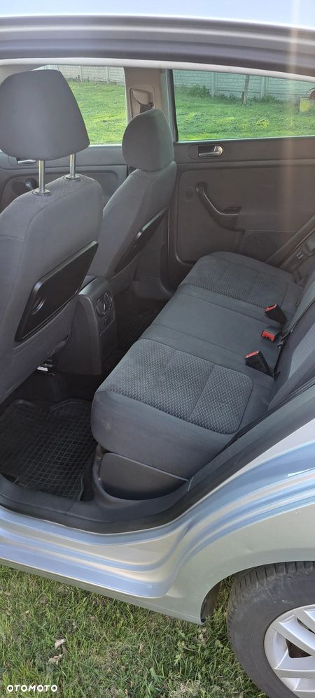 Volkswagen Golf Plus 1.6 TDI DPF Comfortline - 10