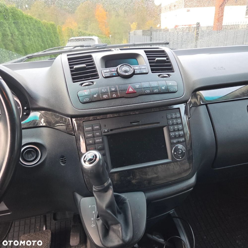 Mercedes-Benz Viano - 8