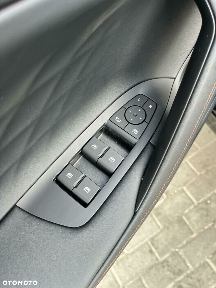 MG HS Hybrid+ - 24