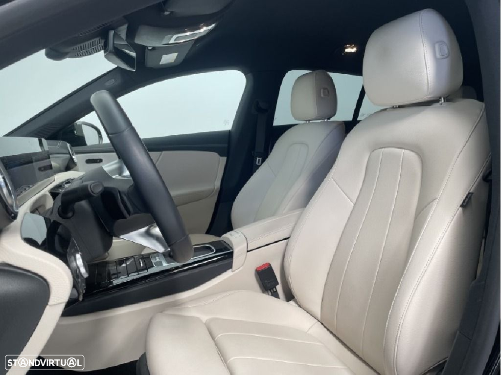 Mercedes-Benz CLA 180 - 8