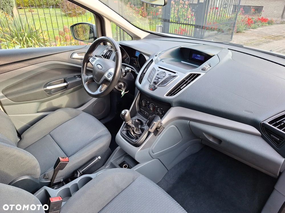 Ford C-MAX - 11