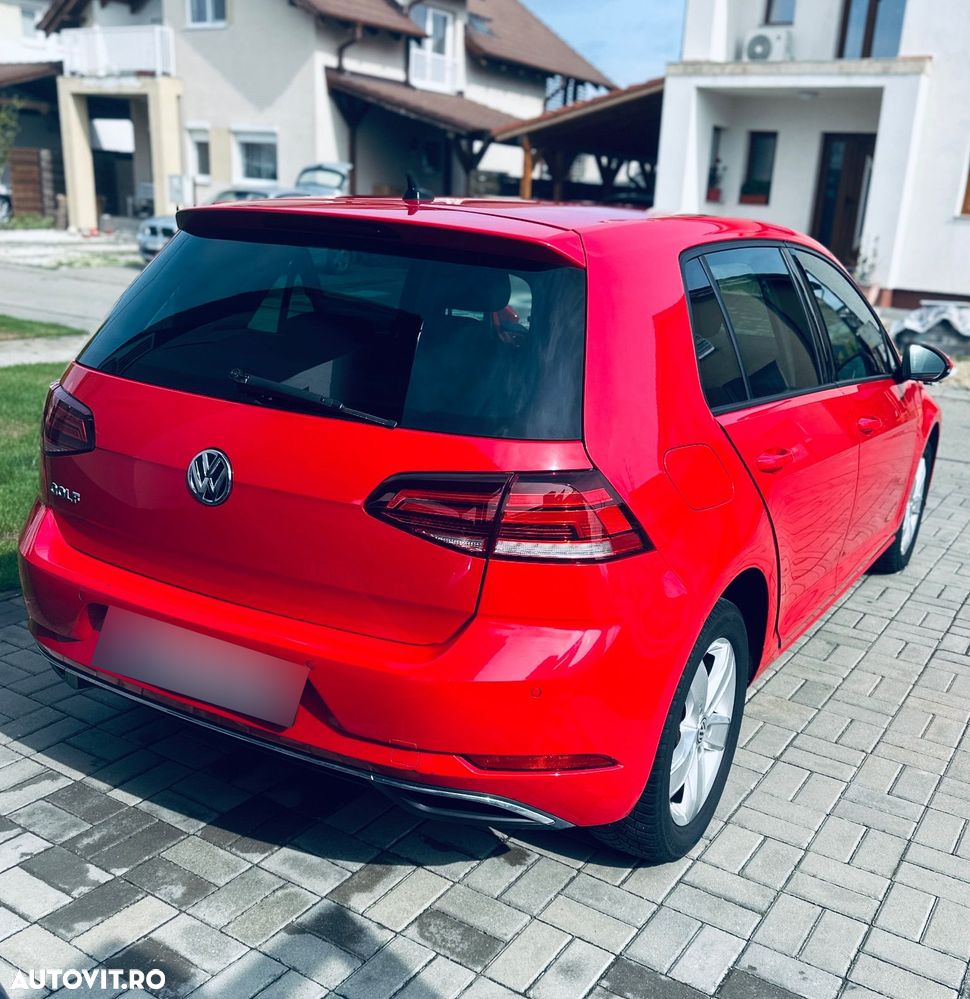 Volkswagen Golf - 5