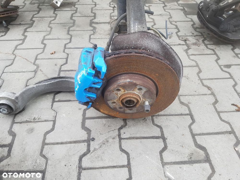 AUDI A4 B8 2.0 TDI ZWROTNICA PRAWA PRZÓD - 2