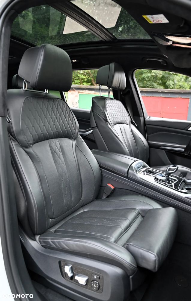 BMW X7 M50d sport - 29