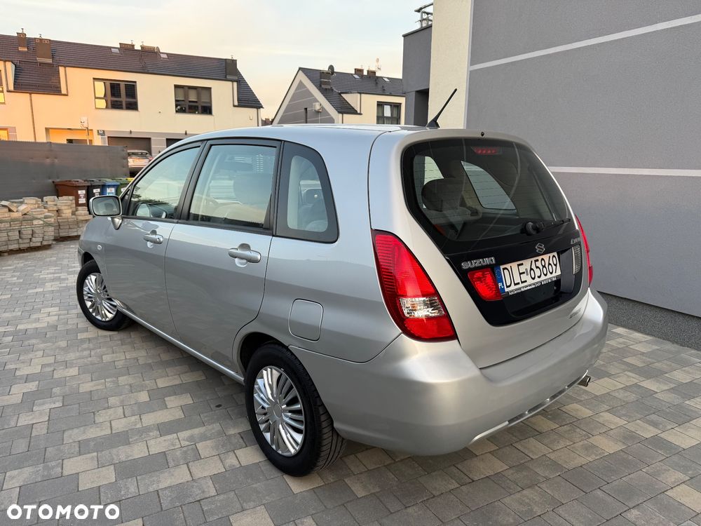 Suzuki Liana - 4