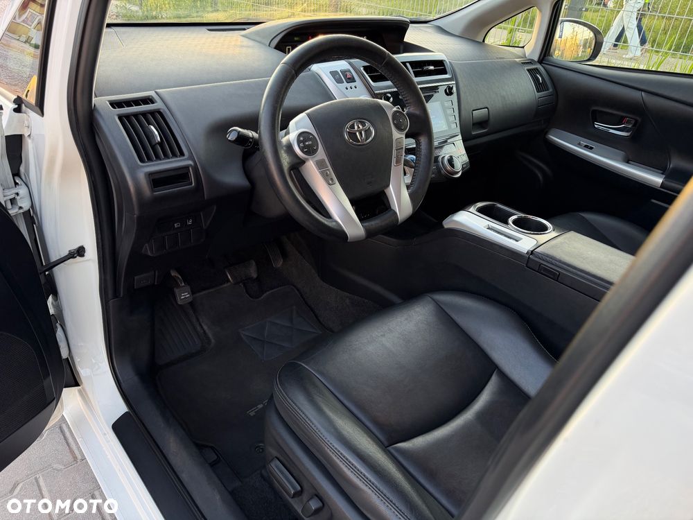 Toyota Prius+ (Hybrid) Executive - 15