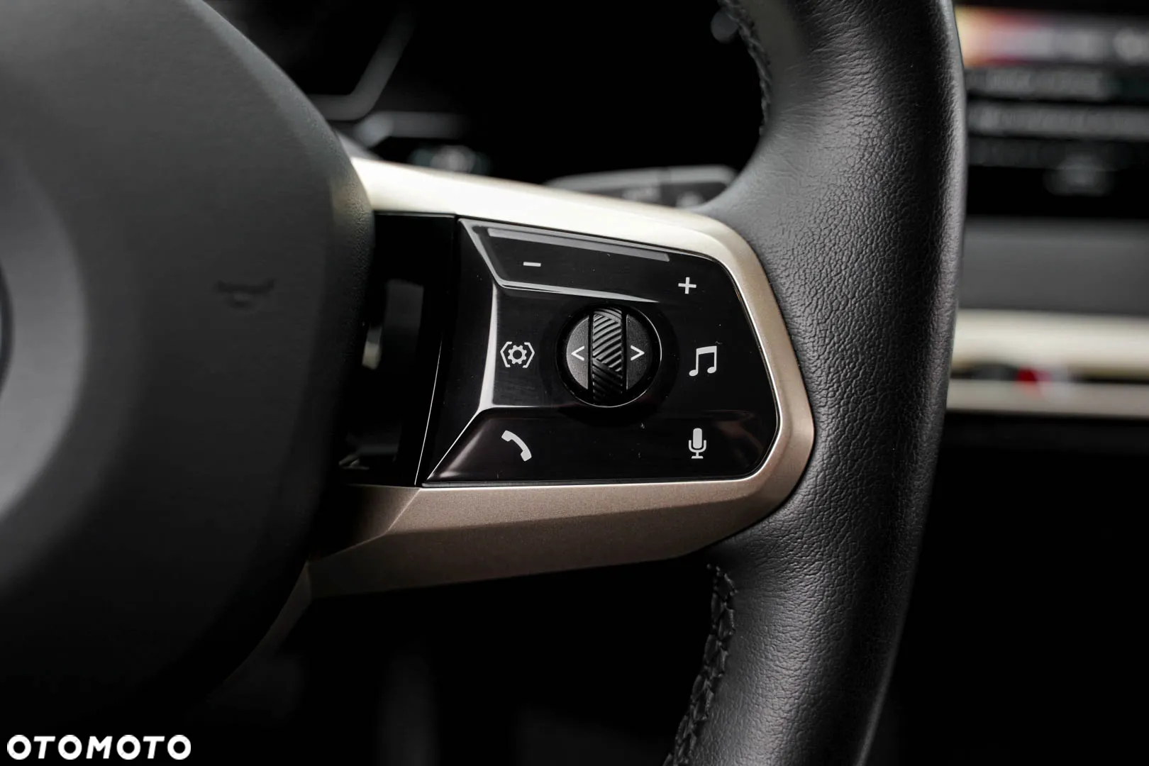 BMW iX xDrive40 - 18