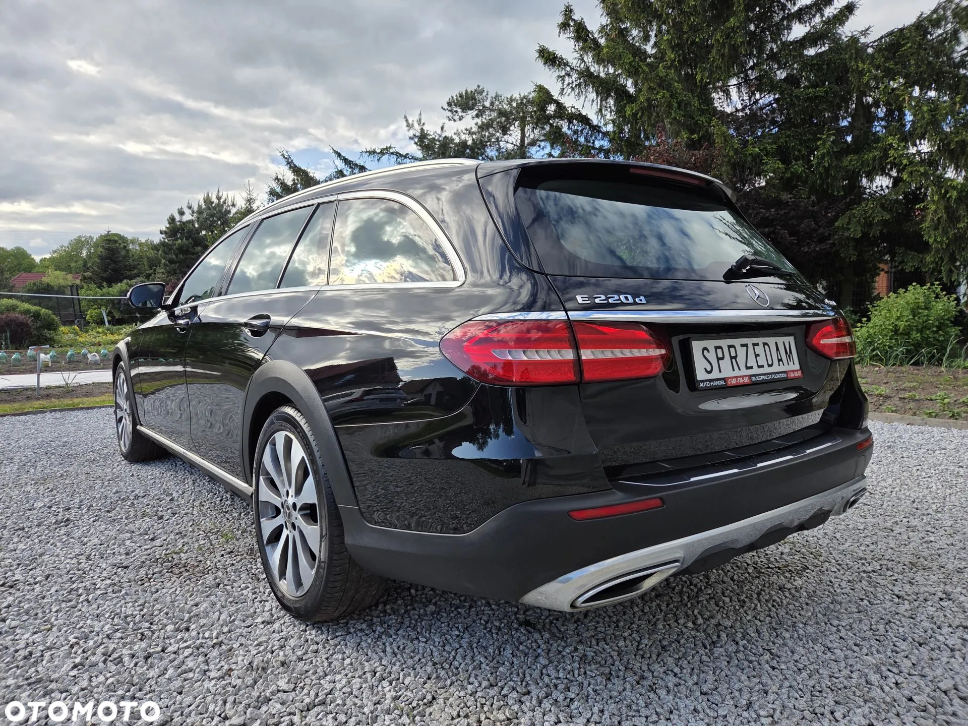 Mercedes-Benz Klasa E 220 d 4Matic T All-Terrain 9G-TRONIC Avantgarde - 11