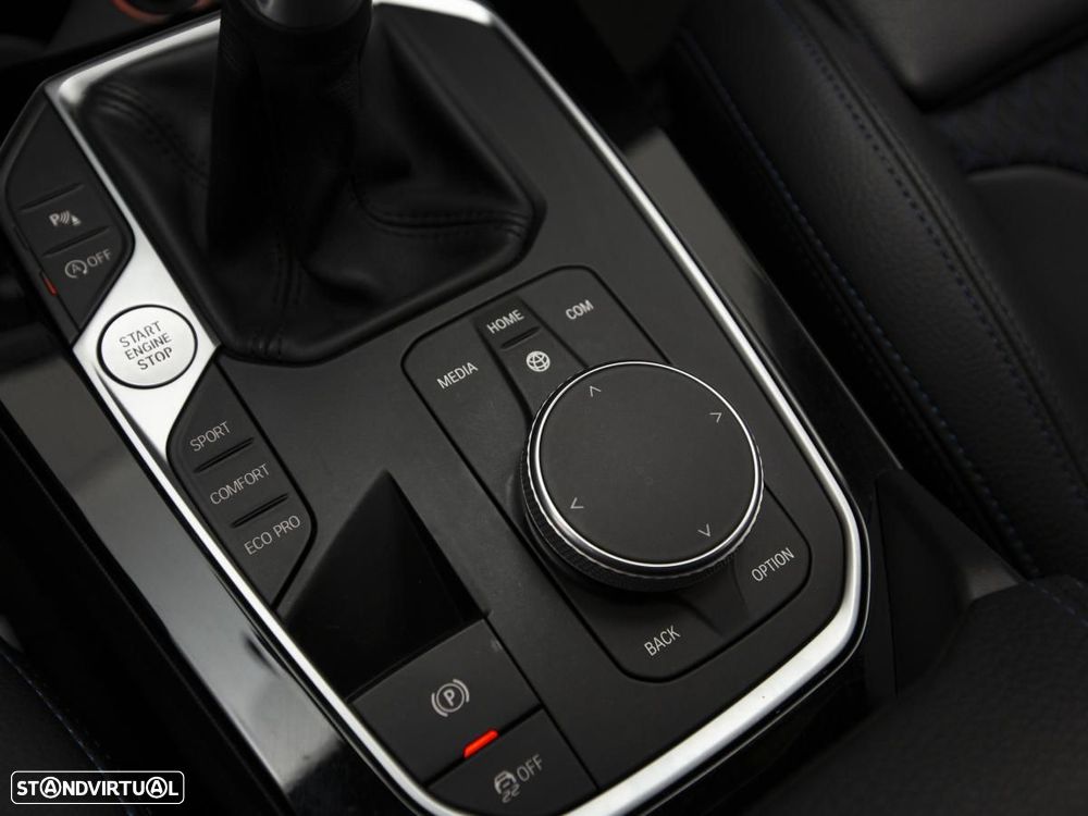 BMW 116 d Pack Desportivo M - 23