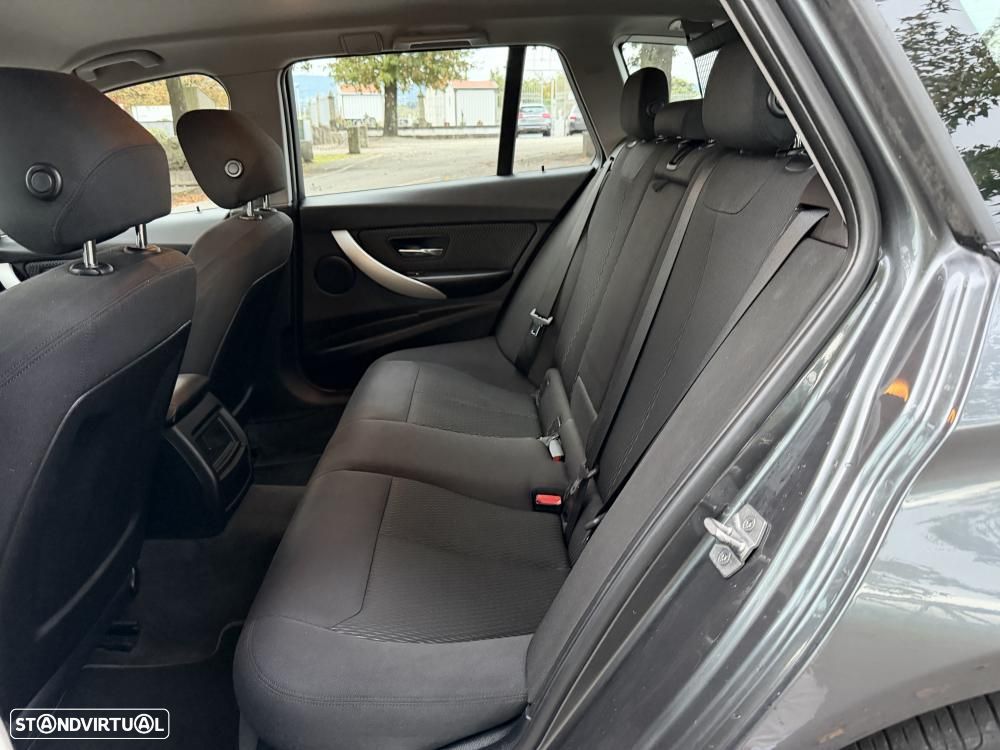 BMW 318 d Line Sport Shadow Auto - 21